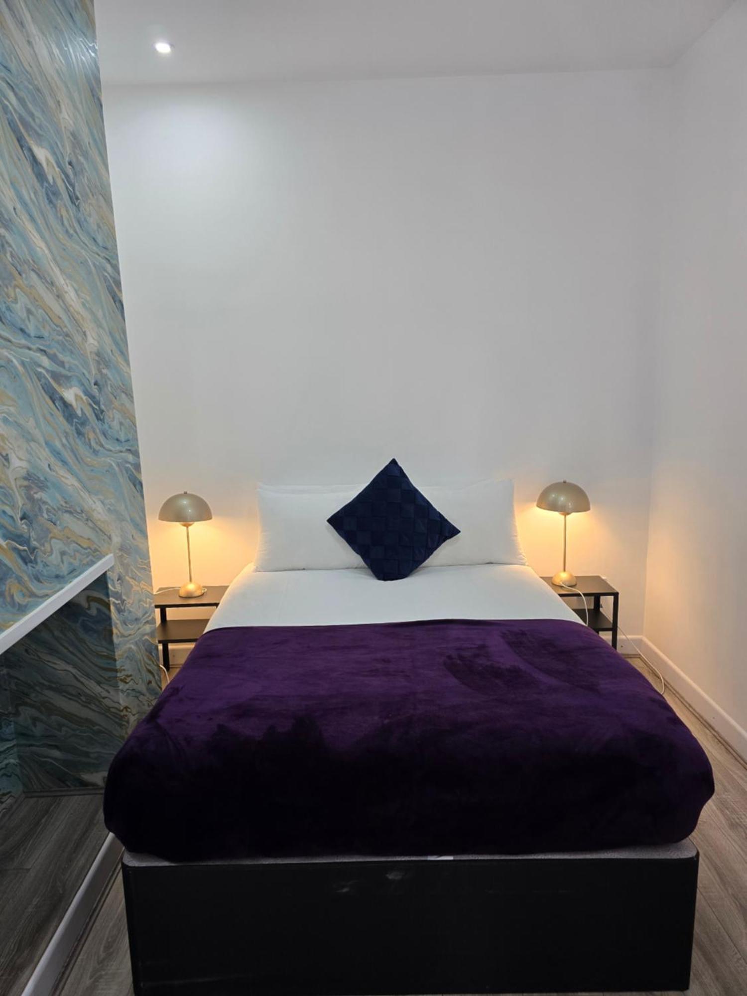 The Grand Four Bed Getaway- Sleeps 9-free On Street Parking * Birmingham